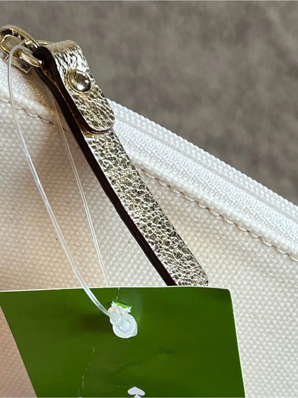 kate spade Coated Canvas Birdie Bogey Pouch NWT Navy/ Cream Discoloration FLAWED